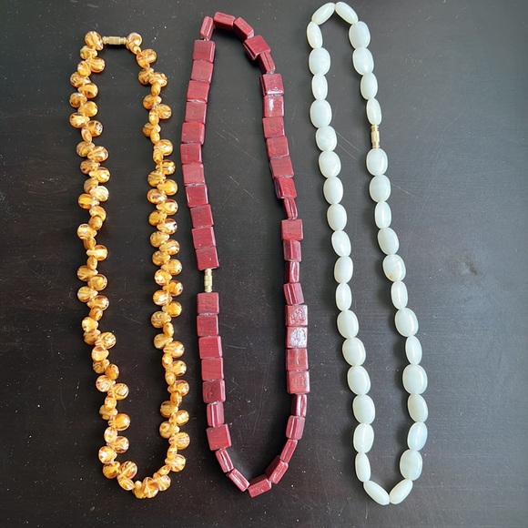 Handmade Necklace shell-stone (light brown zigzag + Ivory + brown square bead) - Picture 2 of 12